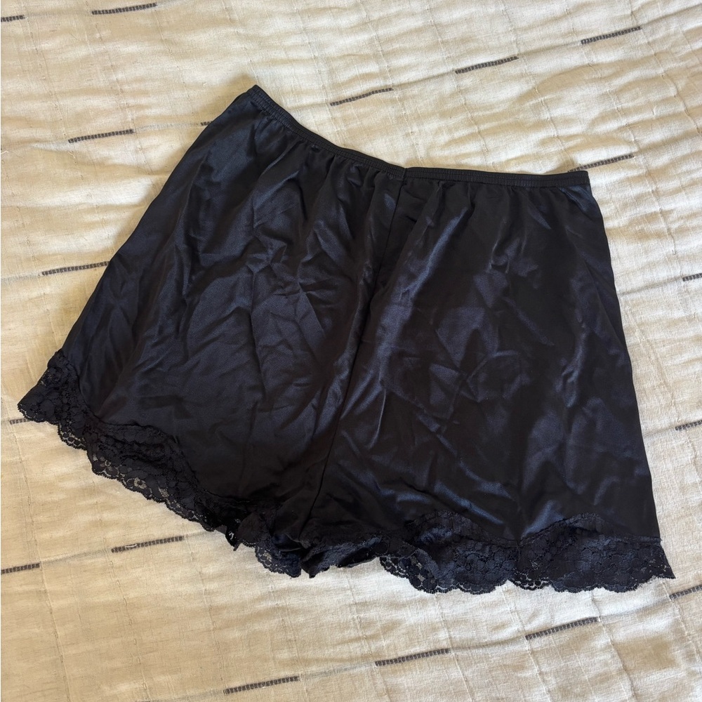 Black Lace Trim Slip Shorts, Size M